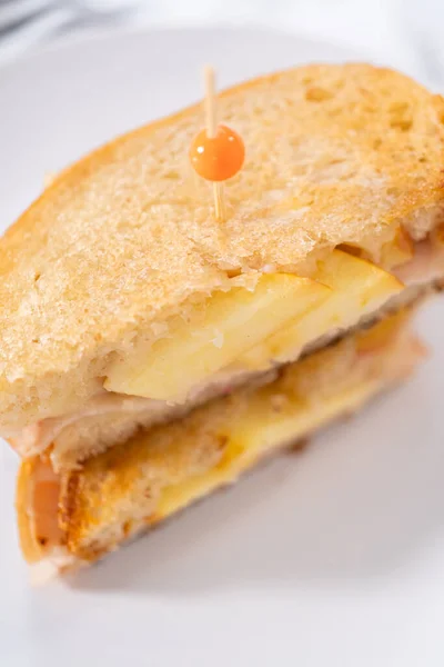 Sandwich Queso Parrilla Recién Hecho Provolone Manzana — Foto de Stock