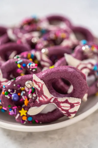 Homemade Chocolate Dipped Pretzel Twists Decorated Colorful Sprinkles Chocolate Mermaid — Stock fotografie