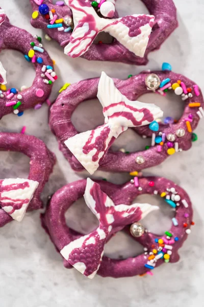 Homemade Chocolate Dipped Pretzel Twists Decorated Colorful Sprinkles Chocolate Mermaid — Photo