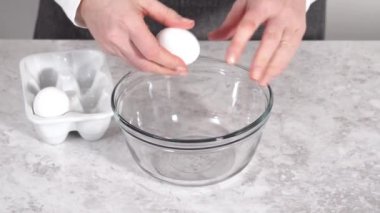 Tek boynuzlu at gökkuşağı çikolatalı keklerin karışımı..