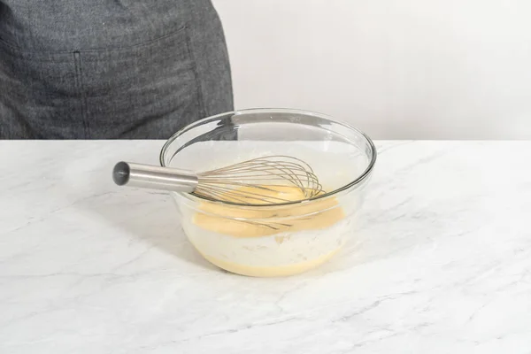 Blanda Våta Ingredienser Stor Glas Blandningsskål För Att Baka Citron — Stockfoto