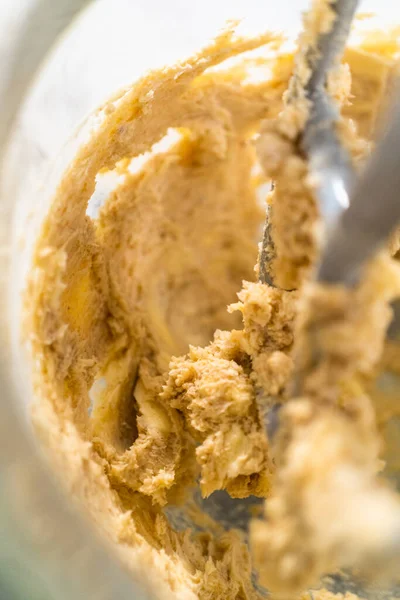 Ingredienti Miscelazione Miscelatore Cucina Cuocere Mini Pane Pasquale Kulich — Foto Stock