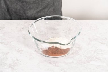 Tek boynuzlu at gökkuşağı çikolatalı keklerin karışımı..