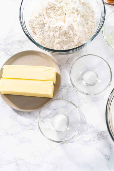 Ingredients Glass Mixing Bowls Bake Lemon Pound Cake — Stock Photo, Image