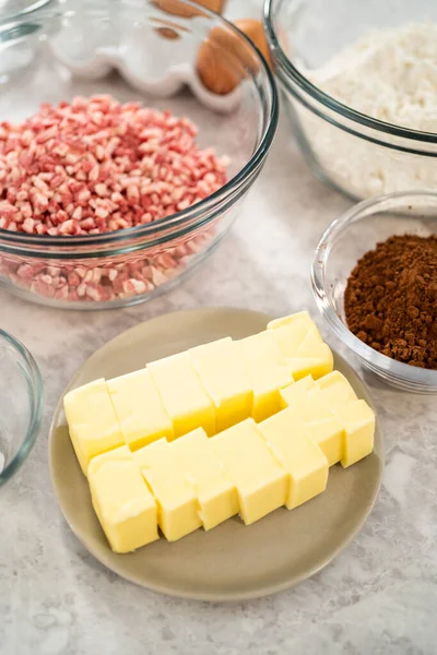 Measured Ingredients Glass Mixing Bowls Bake Chocolate Cookies Peppermint Chips — Stock Photo, Image