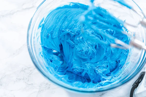 Mixing Food Coloring Store Bought Vanilla Buttercream Frosting — Stock Photo, Image