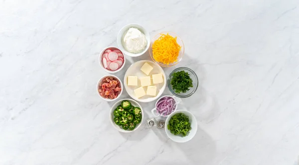Flat Lay Pressure Cooker Baked Potatoes Garnishes Small Pinch Bowls — Foto Stock