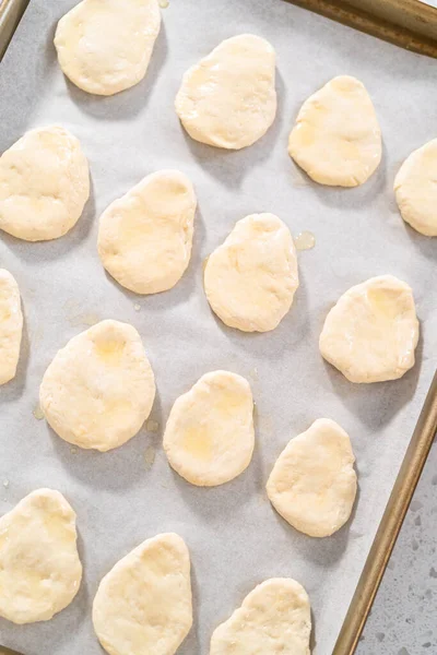 Rolling Chleb Ciasto Francuskim Wałkiem Pin Pieczenia Naan Dippers — Zdjęcie stockowe