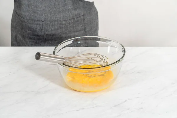 Blanda Våta Ingredienser Stor Glas Blandningsskål För Att Baka Citron — Stockfoto