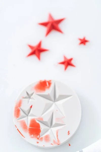Llenado Molde Silicona Forma Estrella Con Chocolate Color Derretido —  Fotos de Stock