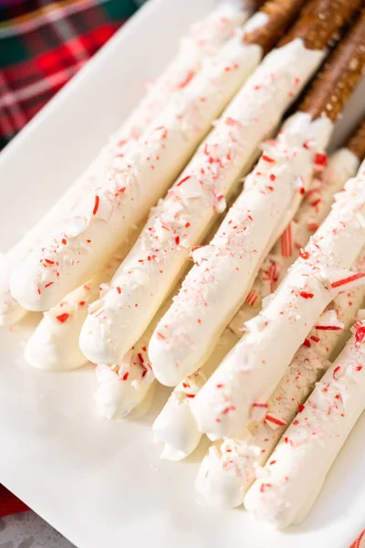 Pile Homemade Candy Cane Chocolate Covered Pretzel Rods White Serving — Stock Photo, Image