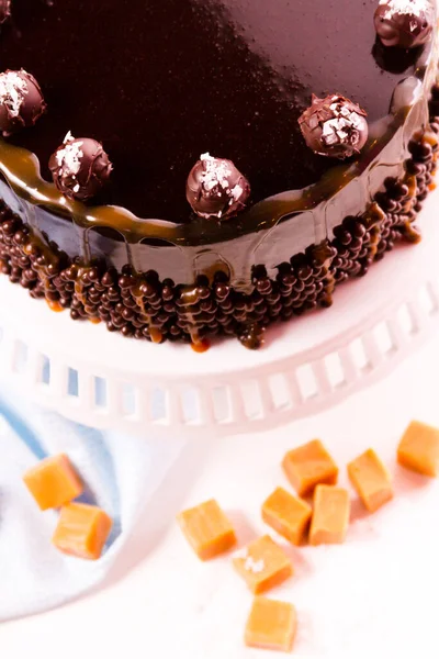 Salted Caramel Truffle Torte Layers Chocolate Cake Filled Salted Caramel — Stock Photo, Image