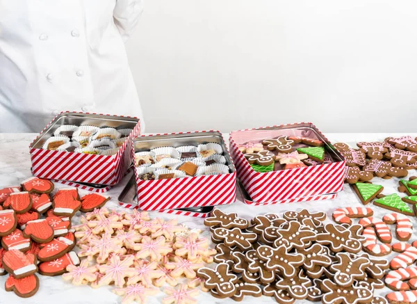 Συσκευασία Σπιτική Ποικιλία Μπισκότων Ζαχαροπλαστικής Και Γλυκών Για Χριστουγεννιάτικα Δώρα — Φωτογραφία Αρχείου