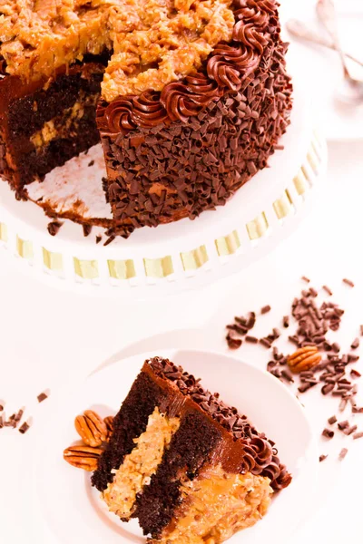 Німецький Шоколадний Торт Двома Шарами Шоколадного Торта Наповненого Класичним Німецьким — стокове фото
