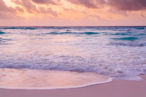 Alba Sulla Spiaggia Del Mar Dei Caraibi — Foto Stock