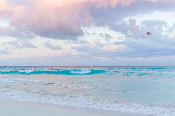 Puesta Sol Sobre Playa Mar Caribe —  Fotos de Stock