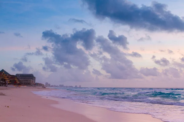 加勒比海海滩上的日出 — 图库照片