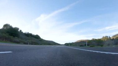 Gündüz, Arroyo Quemada Sahili, Kaliforniya yakınlarındaki HWY 101 'de, çevre kıyı manzarası manzarası sunar..