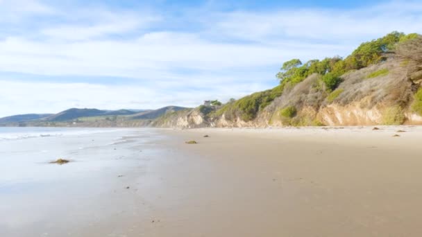 Las Extensas Arenas Capitan State Beach California Yacen Vacías Tranquilas — Vídeo de stock