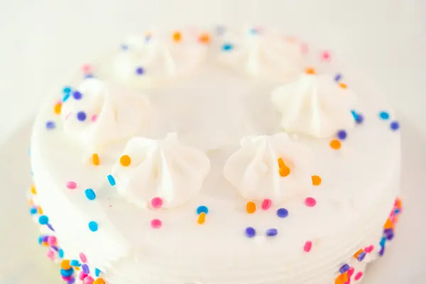 White Little Birthday Cake Funfetti Sprinkles White Cake Plate — Stock Photo, Image