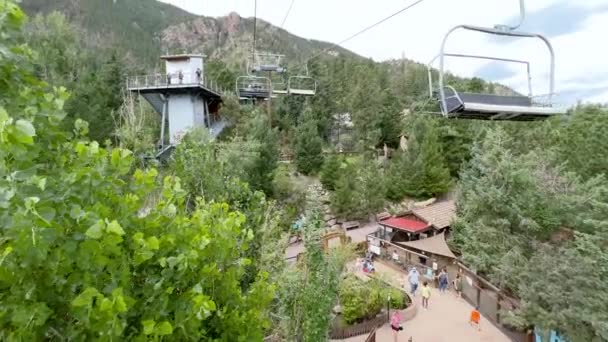 Colorado Springs Colorado Usa Augustus 2022 Skilift Cheyenne Mountain Zoo — Stockvideo