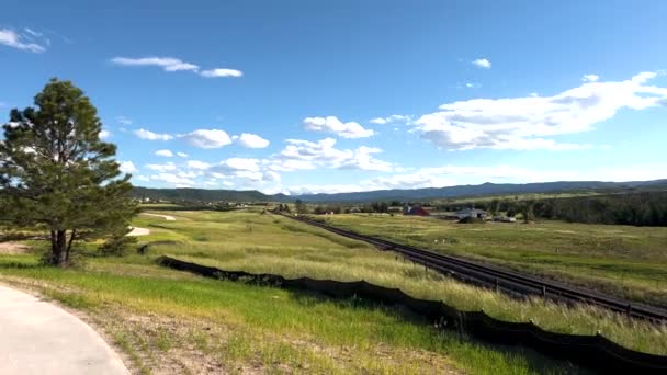 Nově Vyvinuté Rezidenční Čtvrti Coloradu Podmanivý Pohled Rozvíjí Ukazuje Obrovskou — Stock video