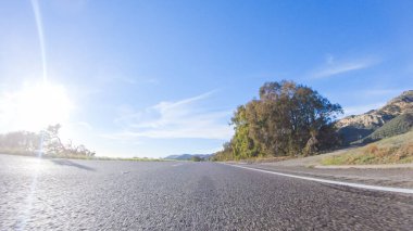 Gündüz, Arroyo Quemada Sahili, Kaliforniya yakınlarındaki HWY 101 'de, çevre kıyı manzarası manzarası sunar..