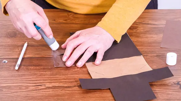 Step Step Teacher Guides Online Class Making Paper Puppet Brown — Stock Photo, Image