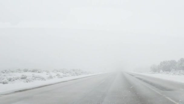 Pov Elektrofahrzeug Wird Während Eines Wintersturms Westen Colorados Auf Der — Stockvideo