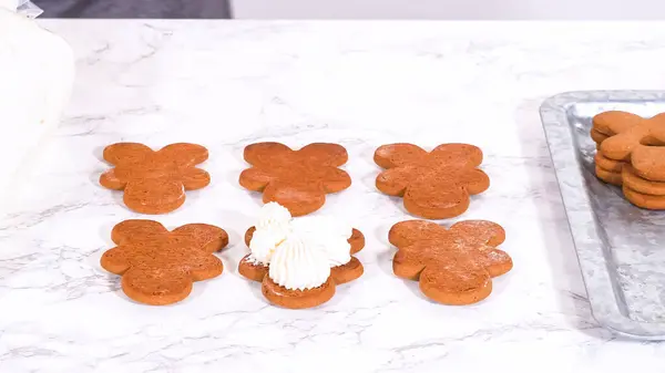 Gingerbread Cookies Await Second Halves Marble Surface Each Meticulously Piped — Stock Photo, Image