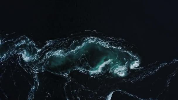 때에는 바다의 파도가 만난다 노르웨이 노르드 트라먼 스트롬 — 비디오