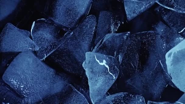 Eiswürfel Auf Farbe Feuerlicht Abstrakte Tapete — Stockvideo