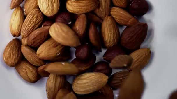 Super Slow Motion Shot Almonds Voa Depois Ser Explodido Contra — Vídeo de Stock