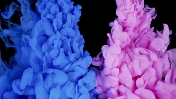 Синьо Рожеве Блискуче Чорнило Поширюється Воді Абстрактний Фон — стокове відео