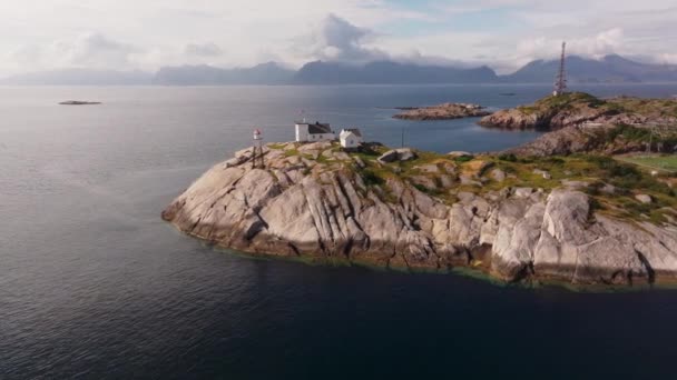 Exploring Henningsvar Aerial Travel View Lofotens Fishing Village — Stock Video