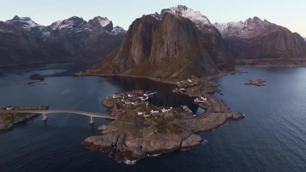 Légi Kaland Norvég Halászkabinok Szállítása Hamnoy Szigeten — Stock videók