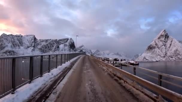 Вождение Зимней Дороге Лофотене Норвегия — стоковое видео