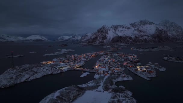 Überflug Eines Gebäudes Hafen Von Henningsv Norwegen Auf Den Lofoten — Stockvideo