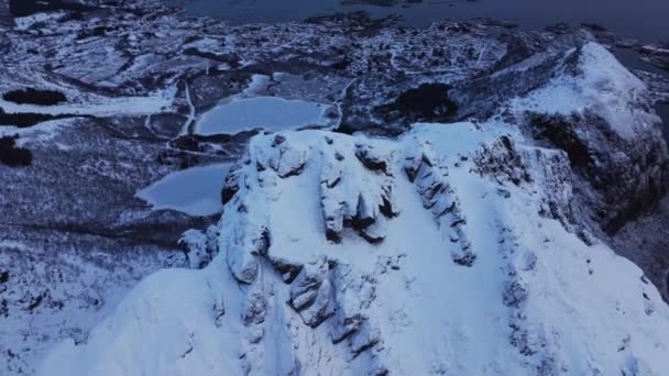 Εκπληκτική Θέα Ψηλών Βουνών Βραχωδών Κορυφών Καλυμμένων Λευκό Χιόνι Που Βίντεο Κλιπ