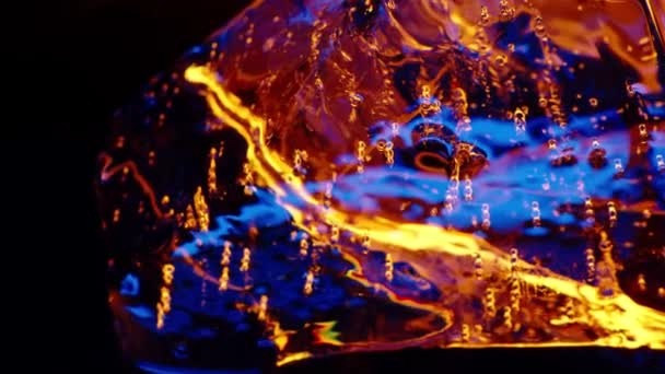 彩色火光上的冰块 墙纸摘要 图库视频片段