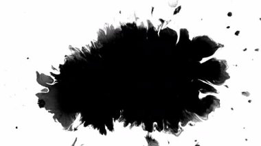 Tasarım projeleri için tasarlanmış yaratıcı ve benzersiz bir mürekkep lekesi grafiği, kaosu, ifadeyi ve sanatçılığı sembolize eder.
