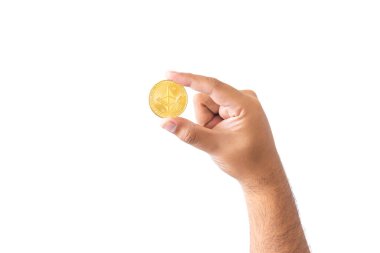 Beyaz arka planda izole edilmiş kripto bozuk para kopyalama alanı tutan adamın yakın çekimi. Gelecekte teknoloji engelleme. Erkek eli Ethereum 'u tutuyor. İş, finans, ticaret, ekonomi konsepti.