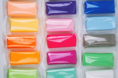  Çeşit çeşit Gökkuşağı Modelleme Kil Paketleme Seti