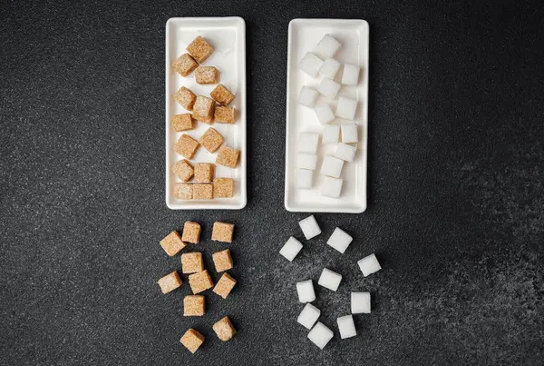 Tabaklardaki iki tip şeker onların renk ve doku farklılıklarını vurgular.