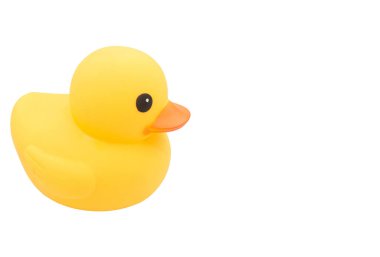 İzole edilmiş beyaz arka planda sarı plastik ördekler. Beyaz arkaplanda izole edilmiş şirin nesne.