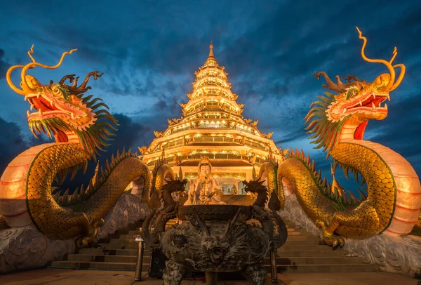 Spettacolare Vista Wat Huay Pla Kang Tempio Iconico Stile Cinese — Foto Stock
