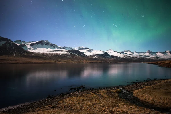 Belle Aurore Boréale Dessus Fjord Des Montagnes Stoovarfjorour Est Islande — Photo
