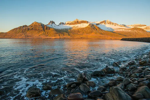 Krásné Hory Rozsah Stoovarfjorour Rybářské Vesnice Východní Fjordu Východního Islandu — Stock fotografie