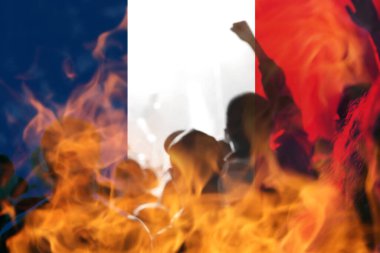 Fransa Paris 'i protesto ediyor. Fransa bayrağı. Fransa 'da protesto. Elinizi kaldırın. Emeklilik reformları. Emeklilik yaşı. Bastille Günü. Şömine anarşisi. Odaklanamıyorum.