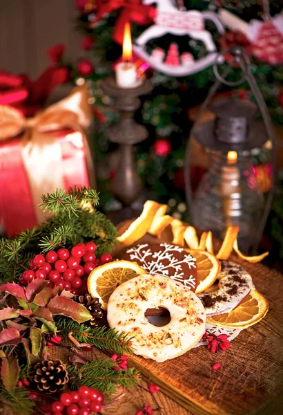 Noël Fond Gâteau Cuisson Ingrédients Pâte Décorations Sur Table Bois — Photo
